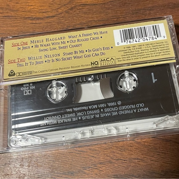 Vintage Merle haggard and Willie Nelson Gospel’s best 1988 MCA Tape Cassette - Picture 4 of 4